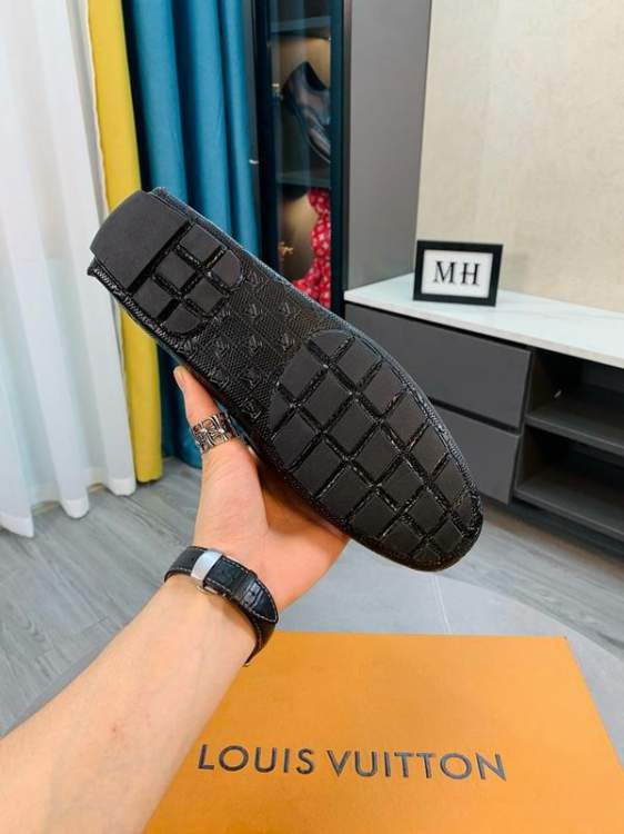 Picture of Louis Vuitton Shoes _SKULVsz38-44mnf070112189